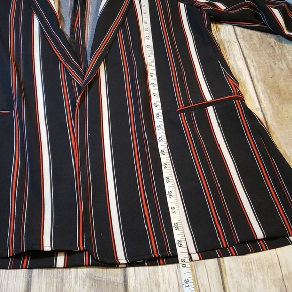 Soho Apparel Long Blazer Jacket Size M - Picture 7 of 8